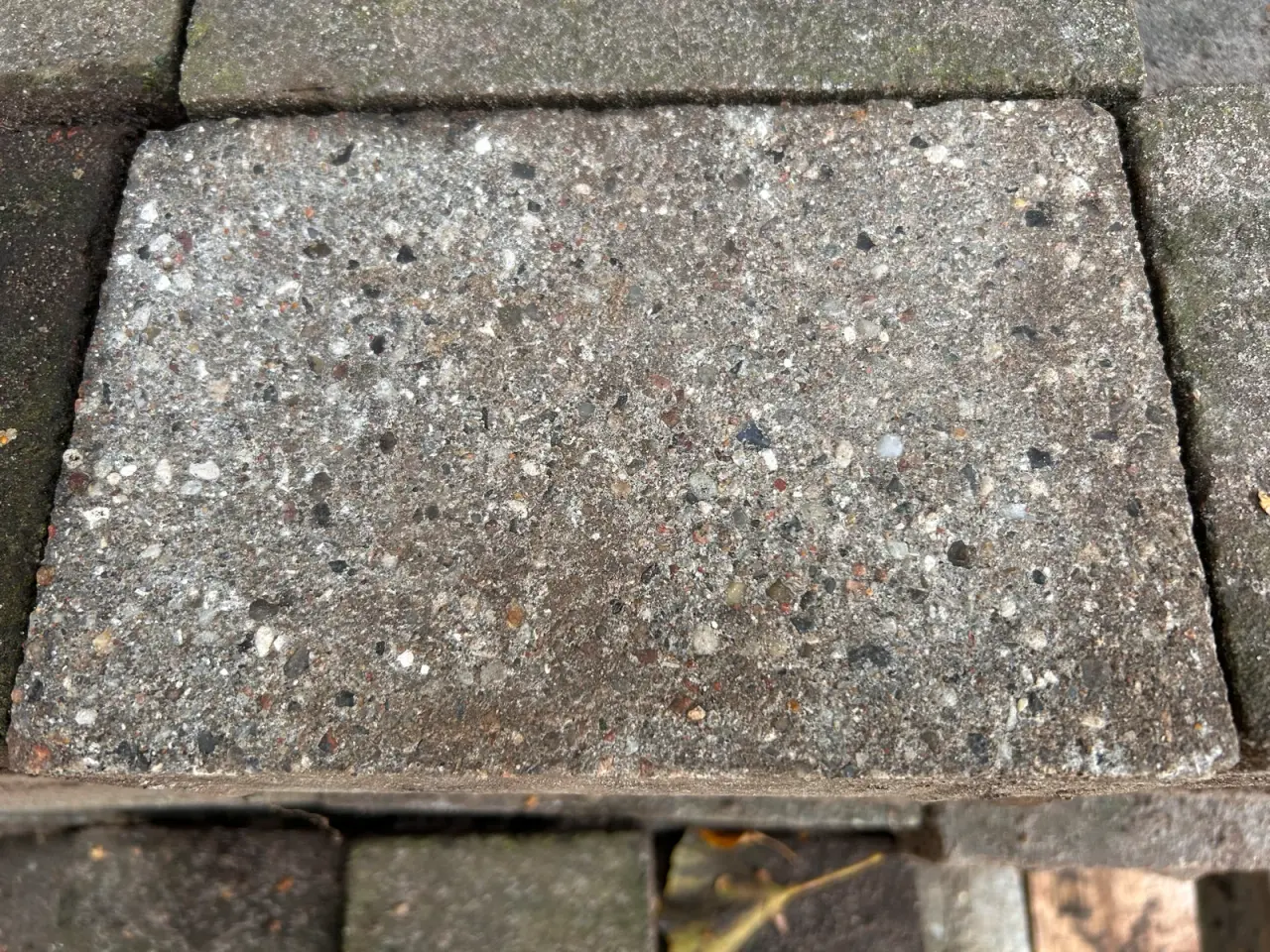 Billede 1 - Fliser - kan afhentes gratis