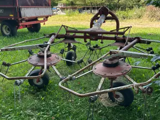 Kuhn Høvender