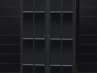Nyt Doom Dark vitrine skab