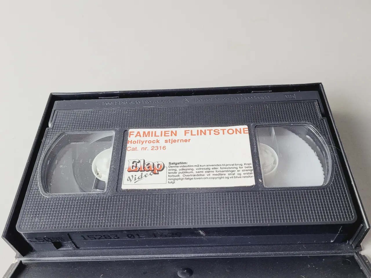 Billede 4 - ⭐️: Familien Flintstone: Hollyrock Stjerner (VHS)