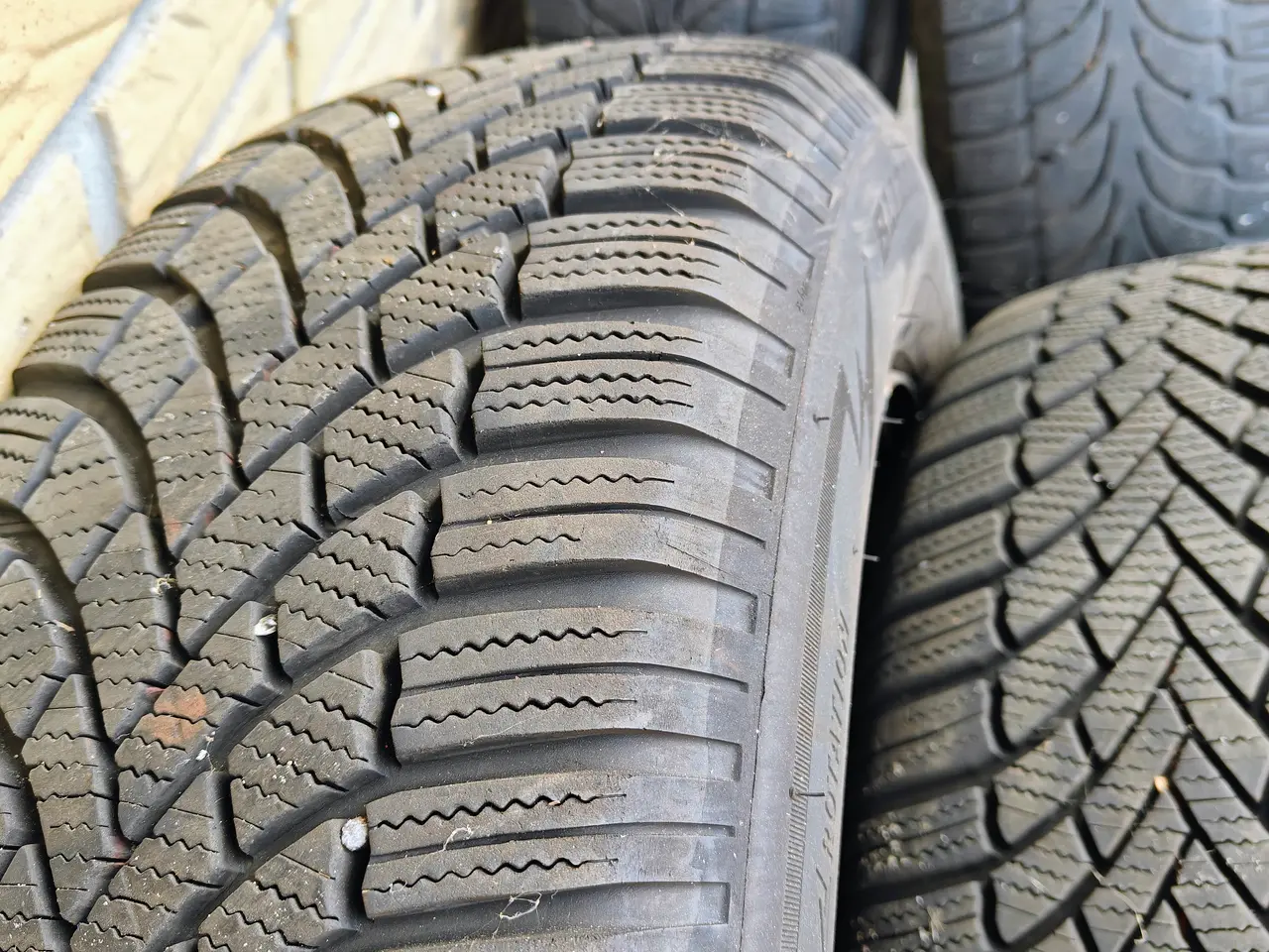 Billede 2 - bridgestone blizzak 215/65/r16