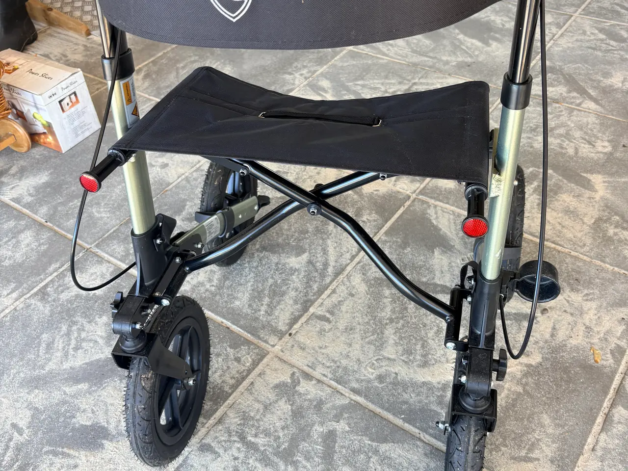 Billede 1 - Robust rollator kun brugt få gange