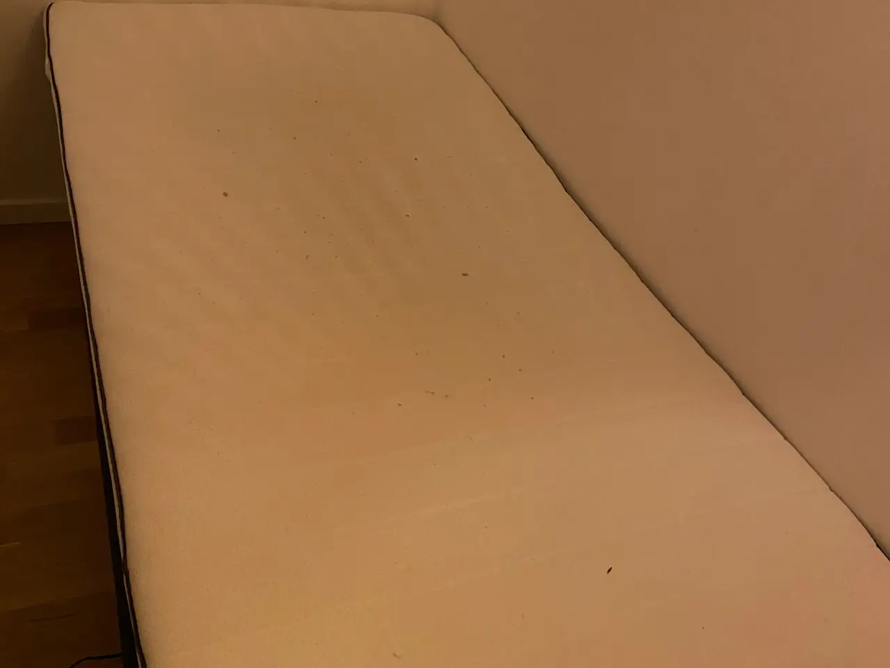 Billede 2 - 90x200 elevationsseng