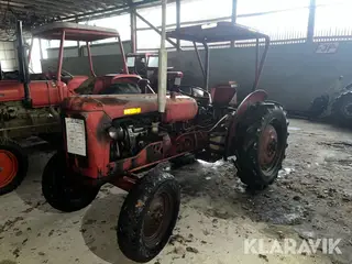 Veterantraktor Volvo Buster 320
