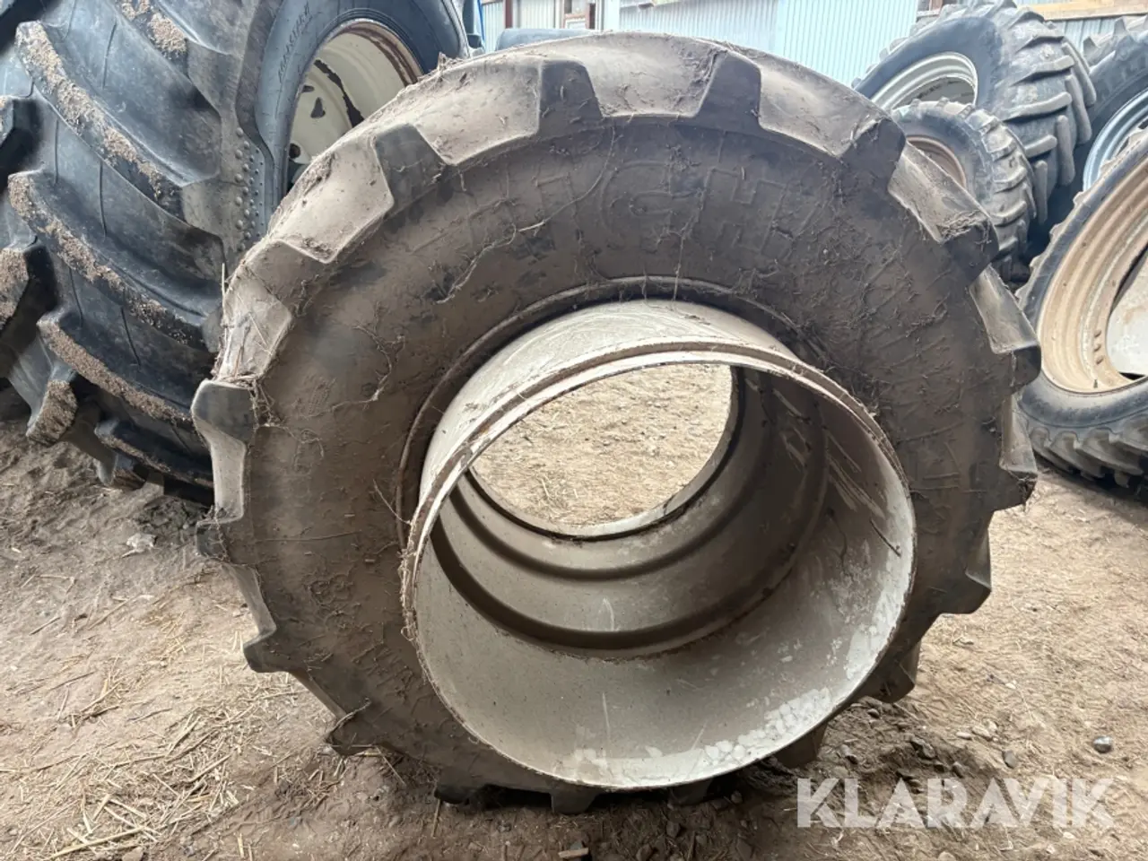 Billede 4 - Tvillingehjul Michelin 600/65 R 28 2 styk