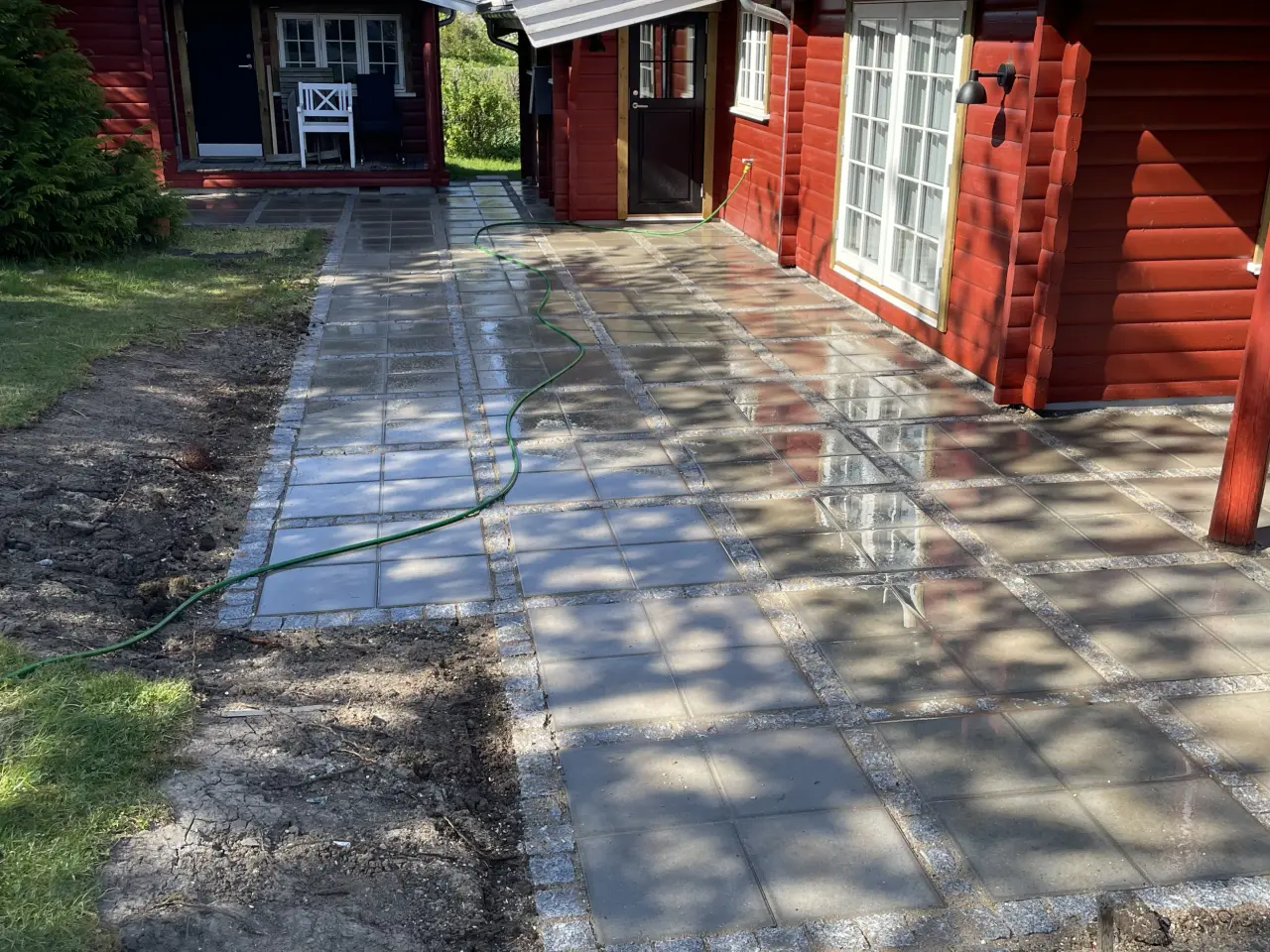 Billede 9 - Fliseterrasse – korrekt opbygning og flot finish