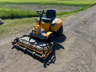 Havetraktor. Stiga park royal