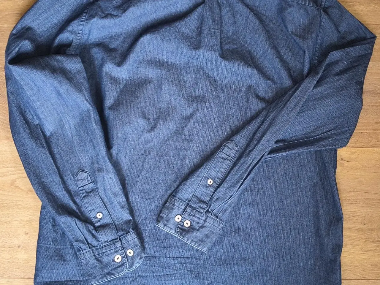 Billede 2 - MATINIQUE CHAMBRAY SKJORTE , STR XL, I FLOT STAND