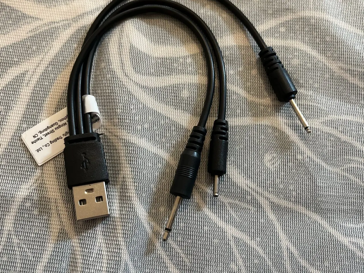 Billede 1 - USB-opladerkabel 3-i-1 til massage- og plejeprodukter