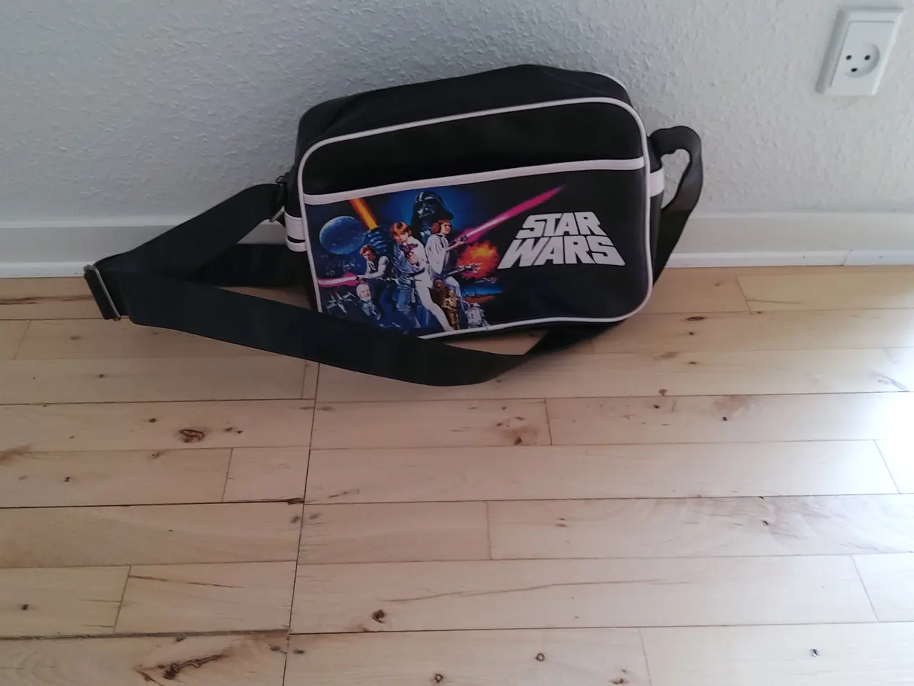Billede 9 - Retro Star wars skuldertaske. I god stand.