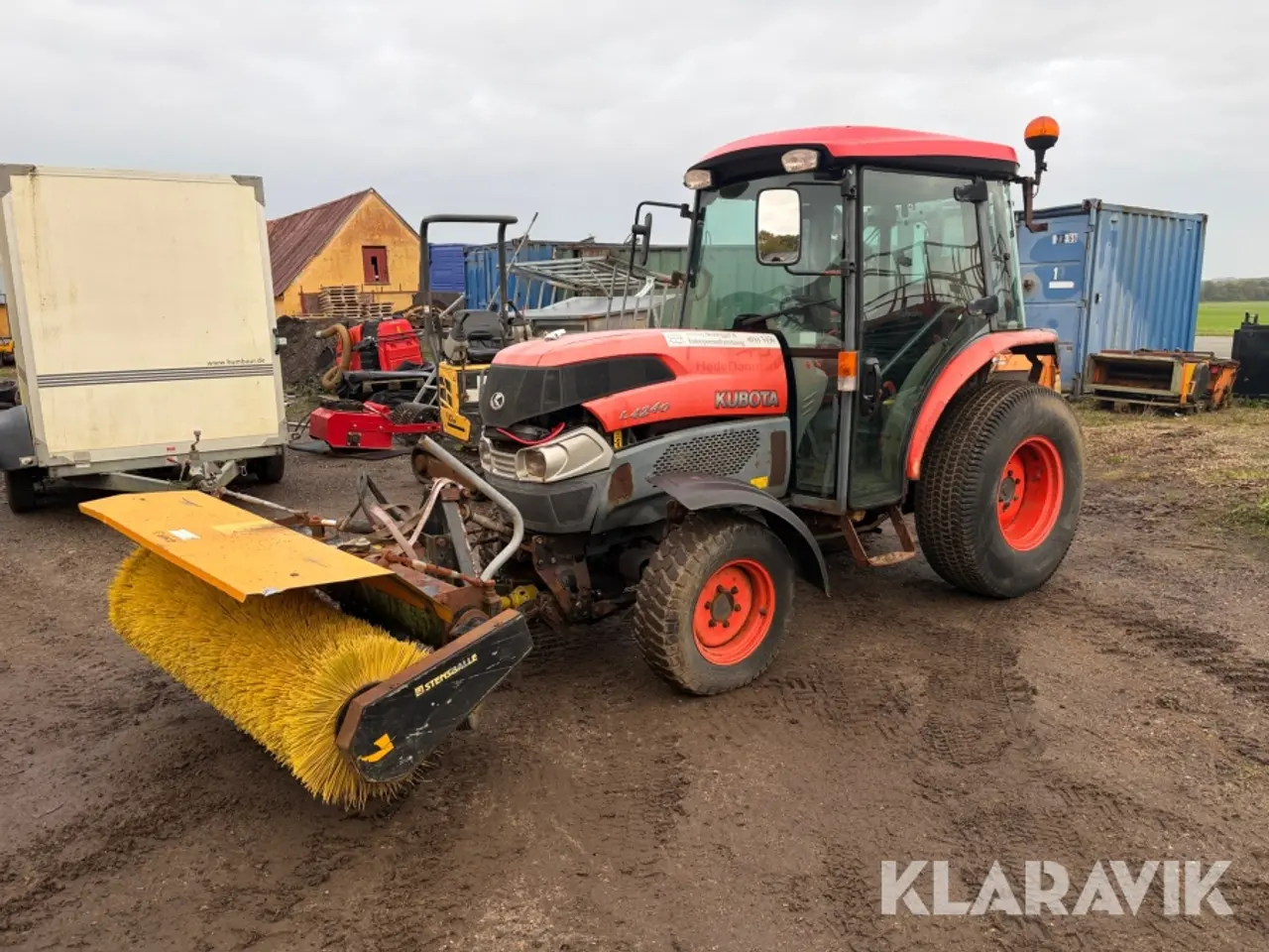 Billede 1 - Traktor Kubota L4240 med kost
