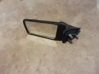 Daihatsu Charade.