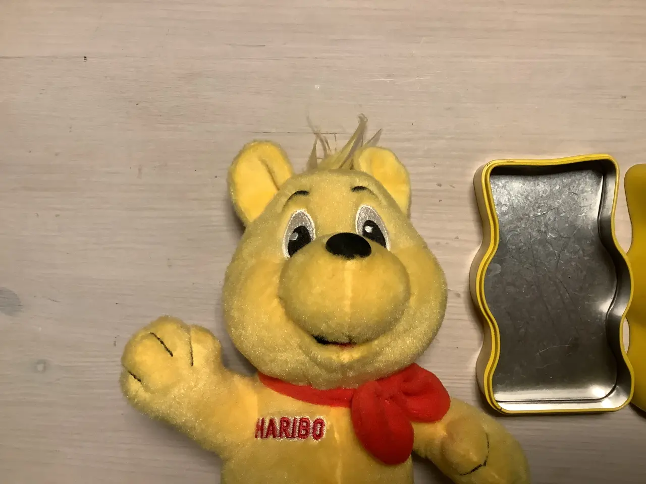 Billede 2 - Haribo bamse gul stof og en kasse,eller memoryspil