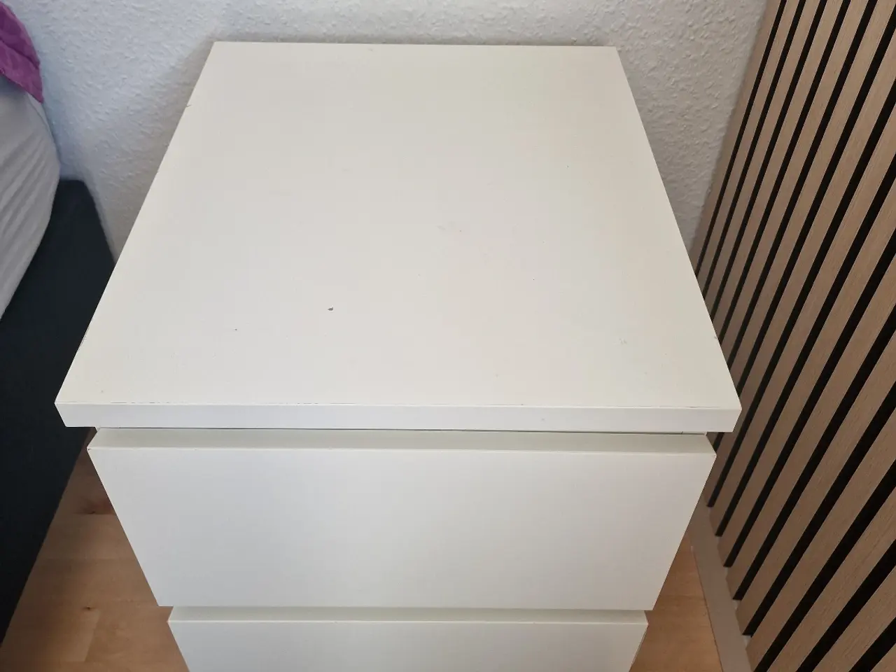 Billede 1 - 2 sengebord med skuffer