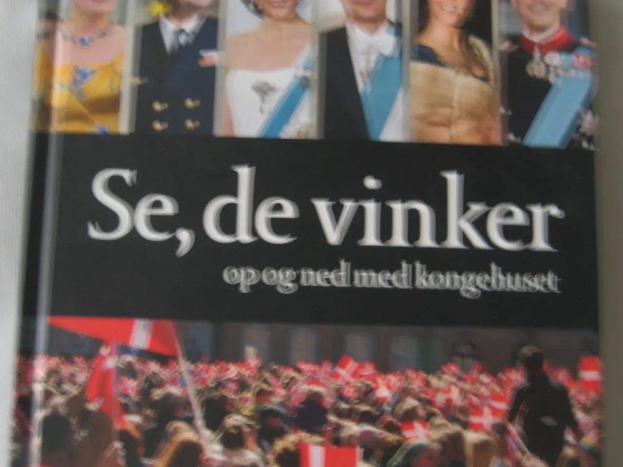 Billede 2 - 2 flotte bøger om Danmarks kongehus