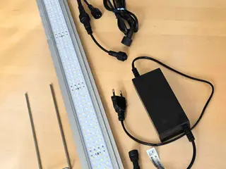 Akvarie LED armatur. 