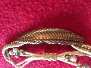 Lækker armbånd til salg