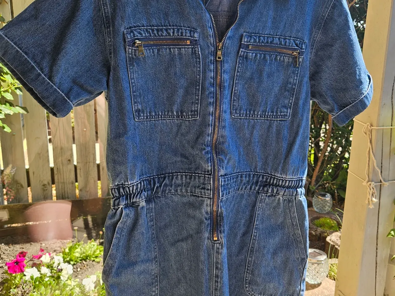 Billede 2 - DENIM BUKSEDRAGT