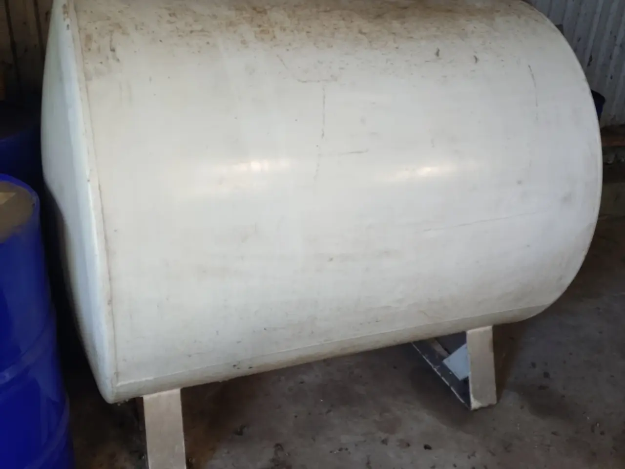 Billede 1 - 1500 liters diesel tank