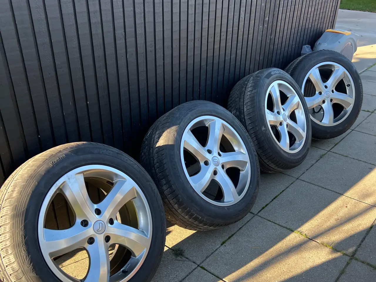 Billede 1 - VW Alufælge sælges billigt 