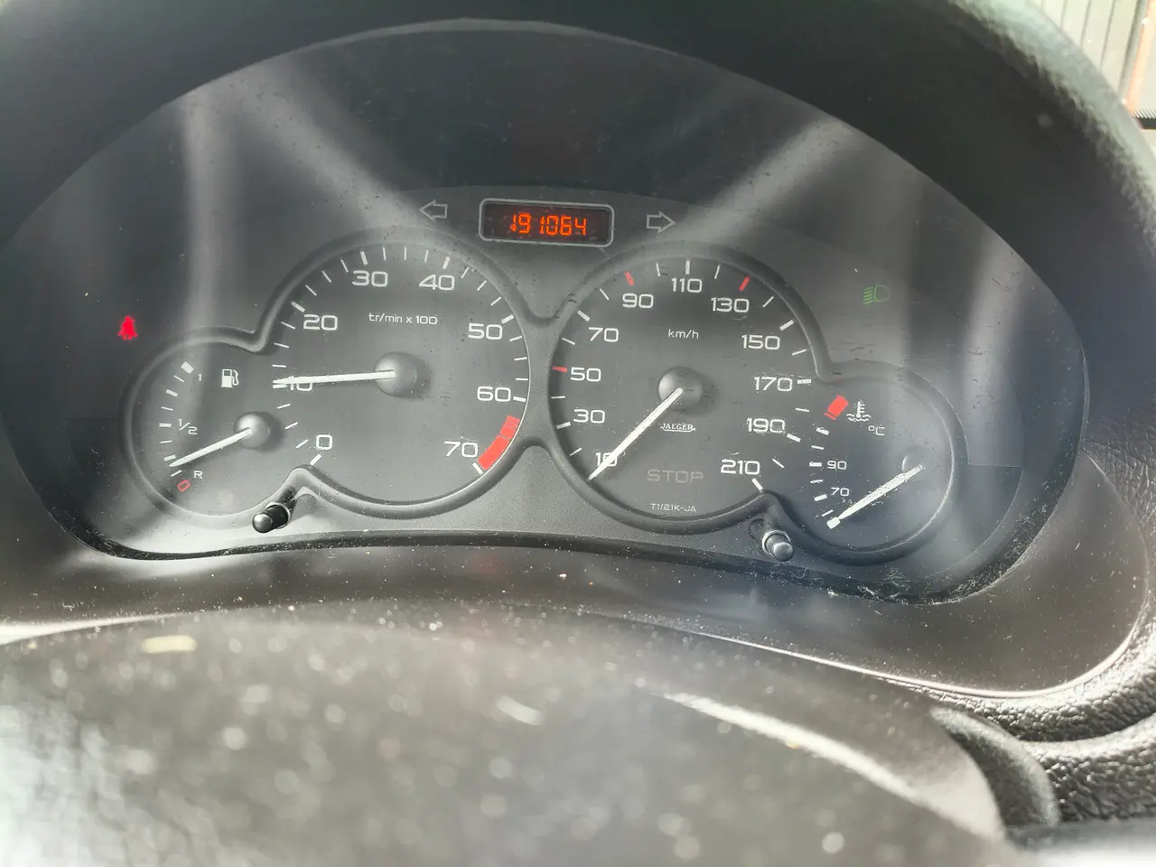Billede 5 - Lav kilometer - god billig bil