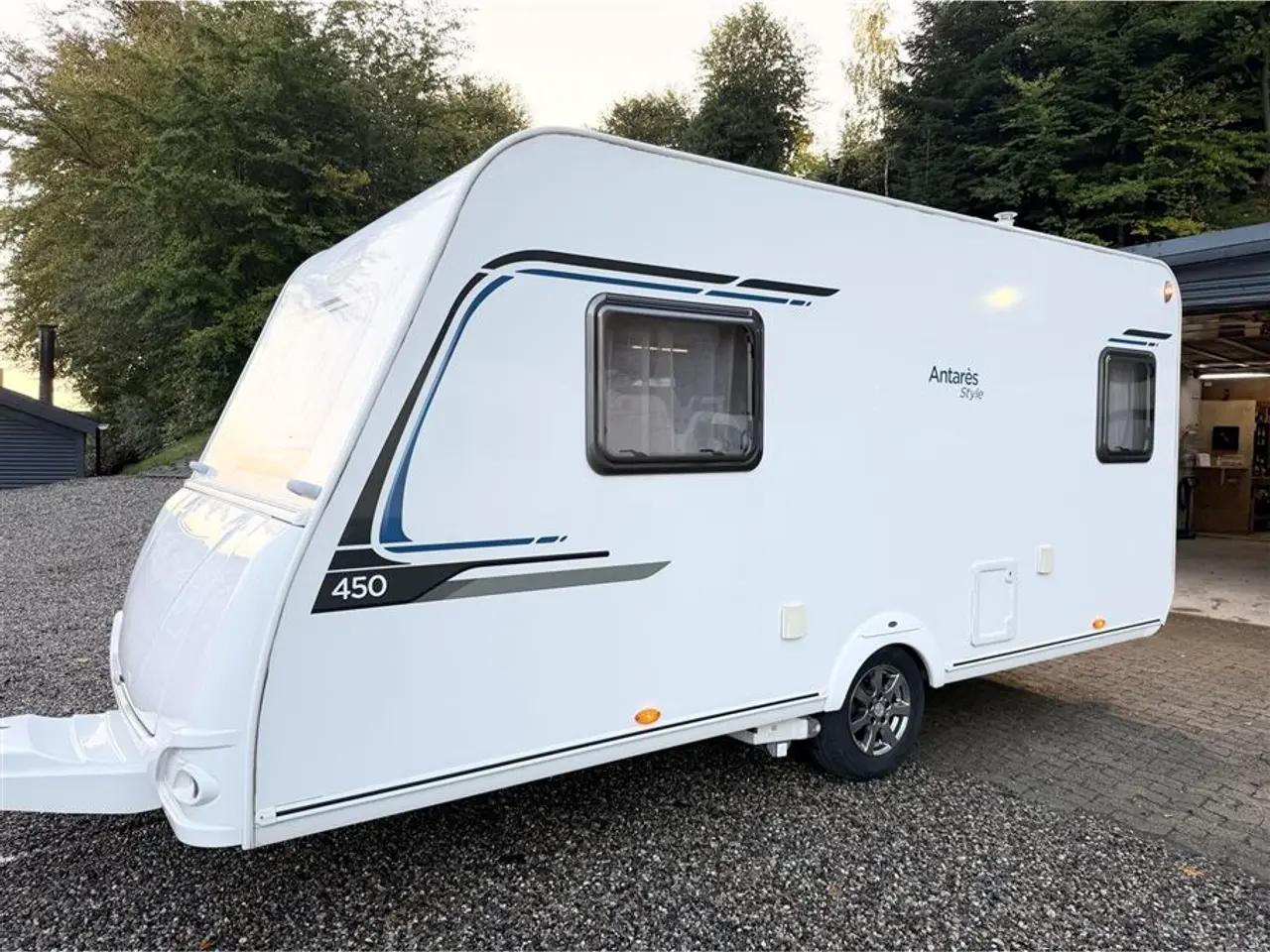 Billede 4 - 2018 - Caravelair Antares 450 style DK Edition Enkeltsenge-Lamel-Gulvtemp.-Mover-Telt