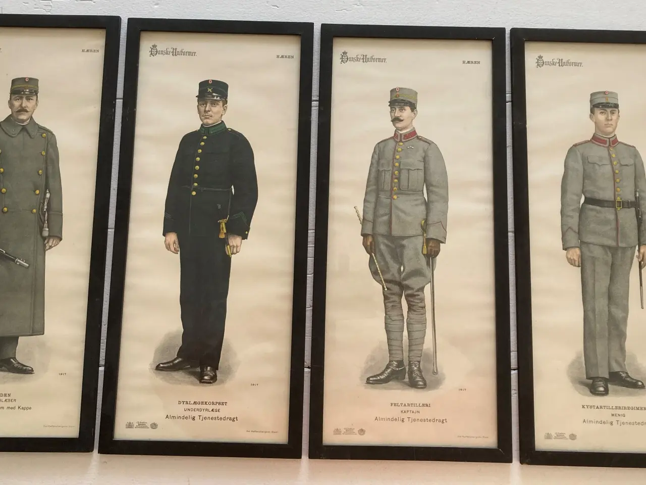 Billede 1 - 4 C.L.Seifert billede Danske Uniformer i ramme