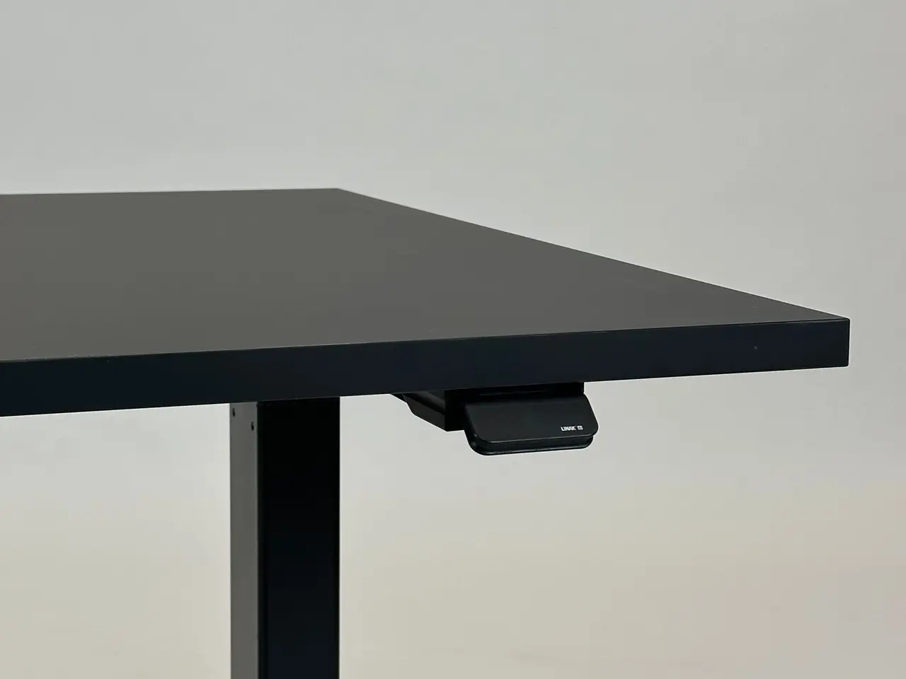 Billede 4 - Linak Hæve/sænkebord – Sort 140x80 cm