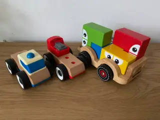 3 biler i træ. De 2 er fra IKEA, LILLABO