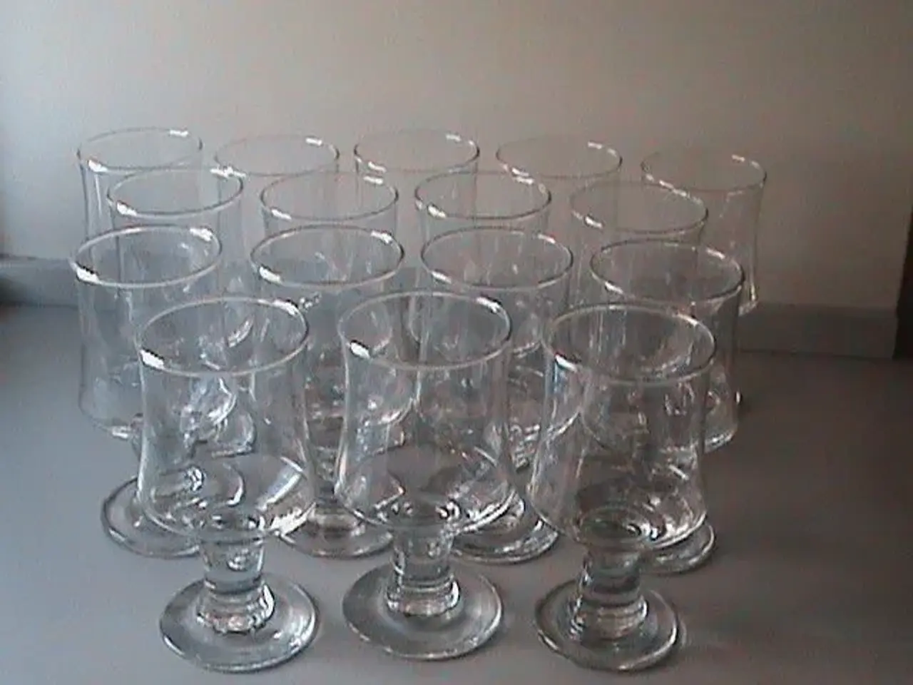 Billede 2 - Vinglas 13 cm, 16 stk., kr. 25 ialt for alle