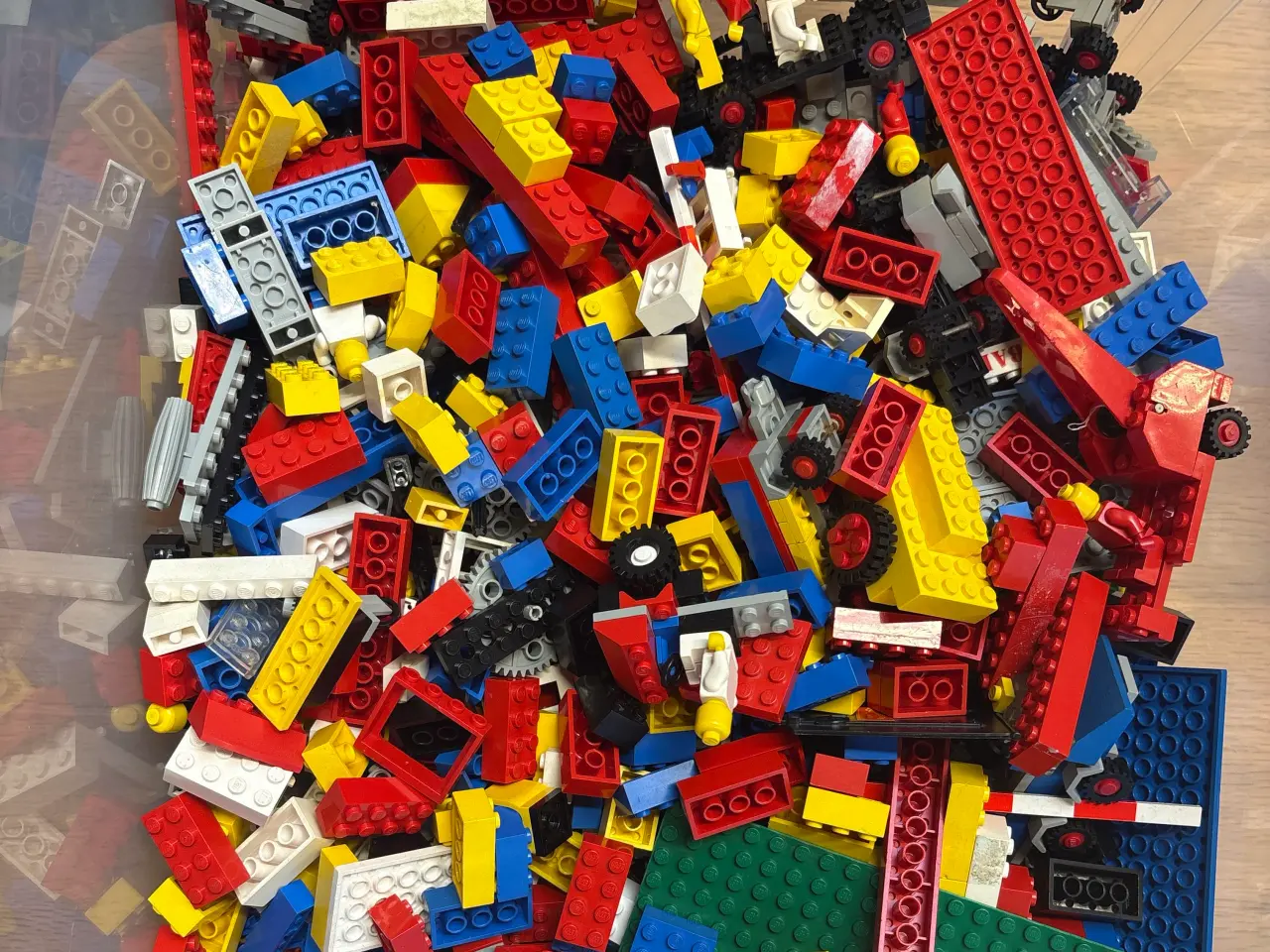 Billede 1 - En hel masse forskellige lego