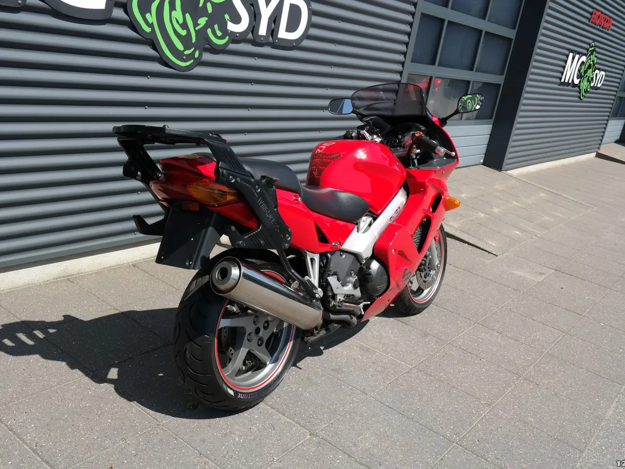 Billede 3 - Honda VFR 800 F MC-SYD BYTTER GERNE