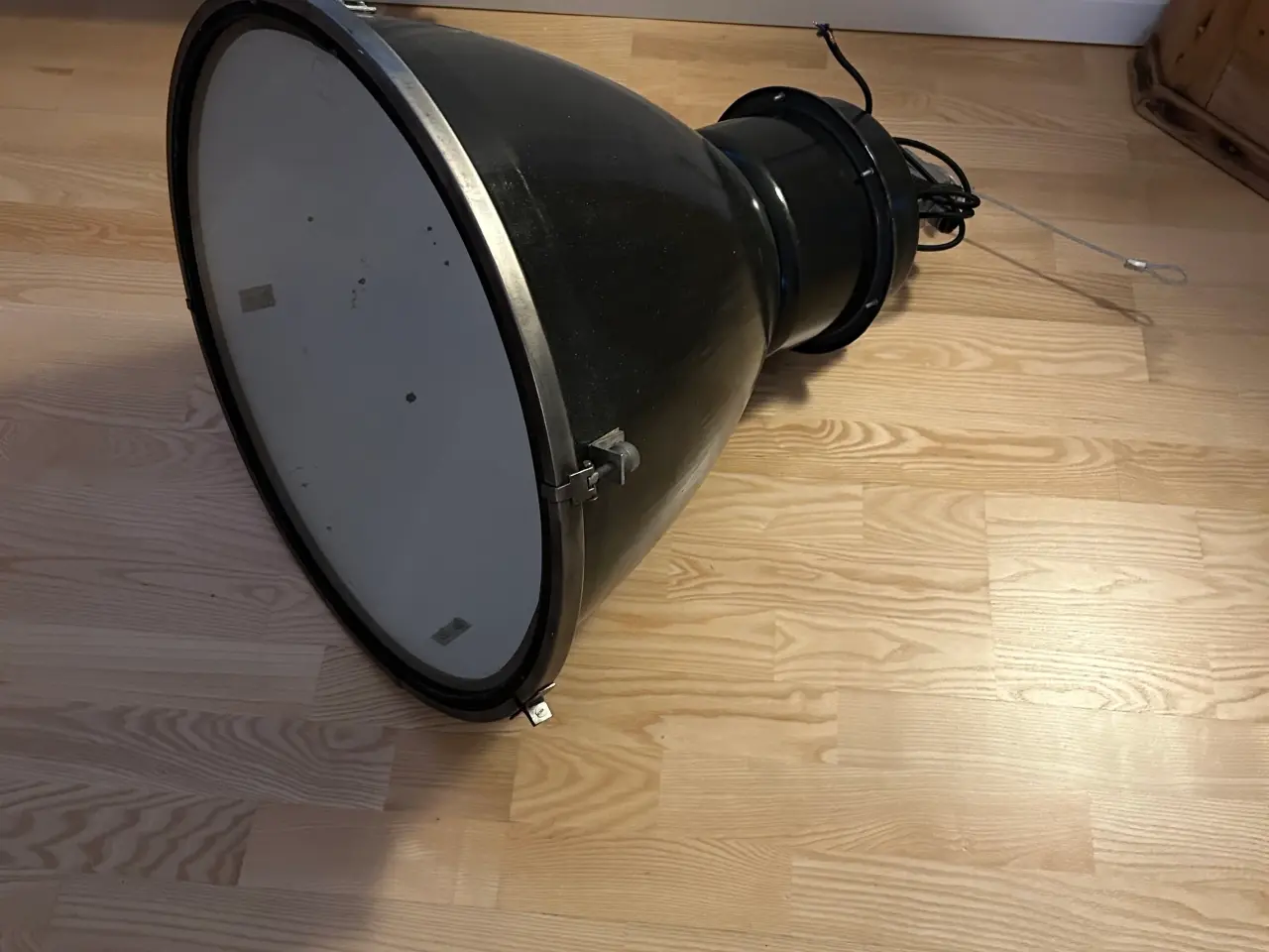 Billede 1 - Seriøst Store industrilamper