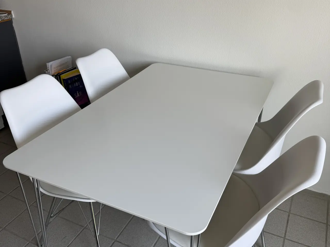 Billede 1 - Spisebord firkantet