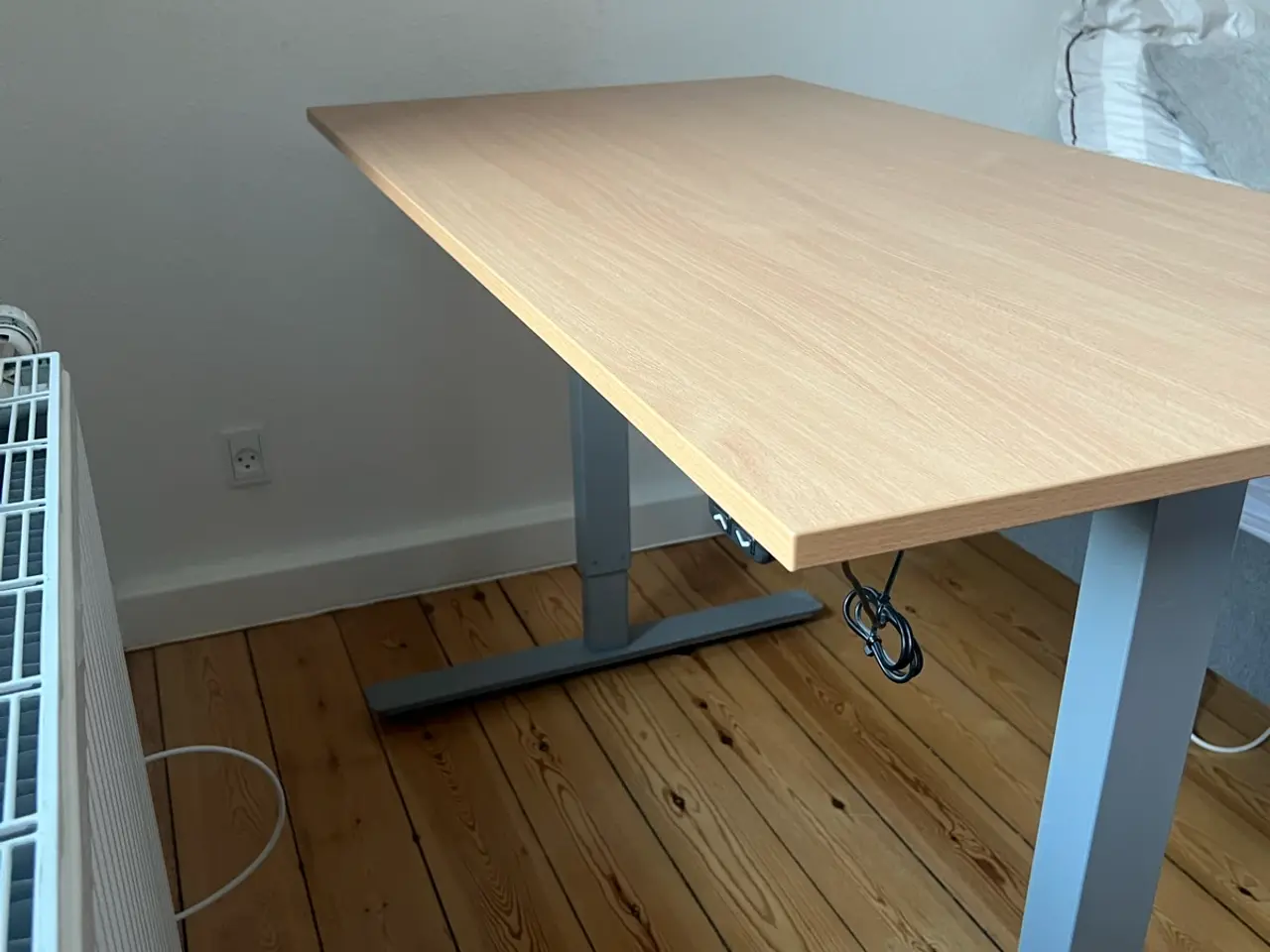 Billede 2 - Elektrisk Hæve-sænkebord