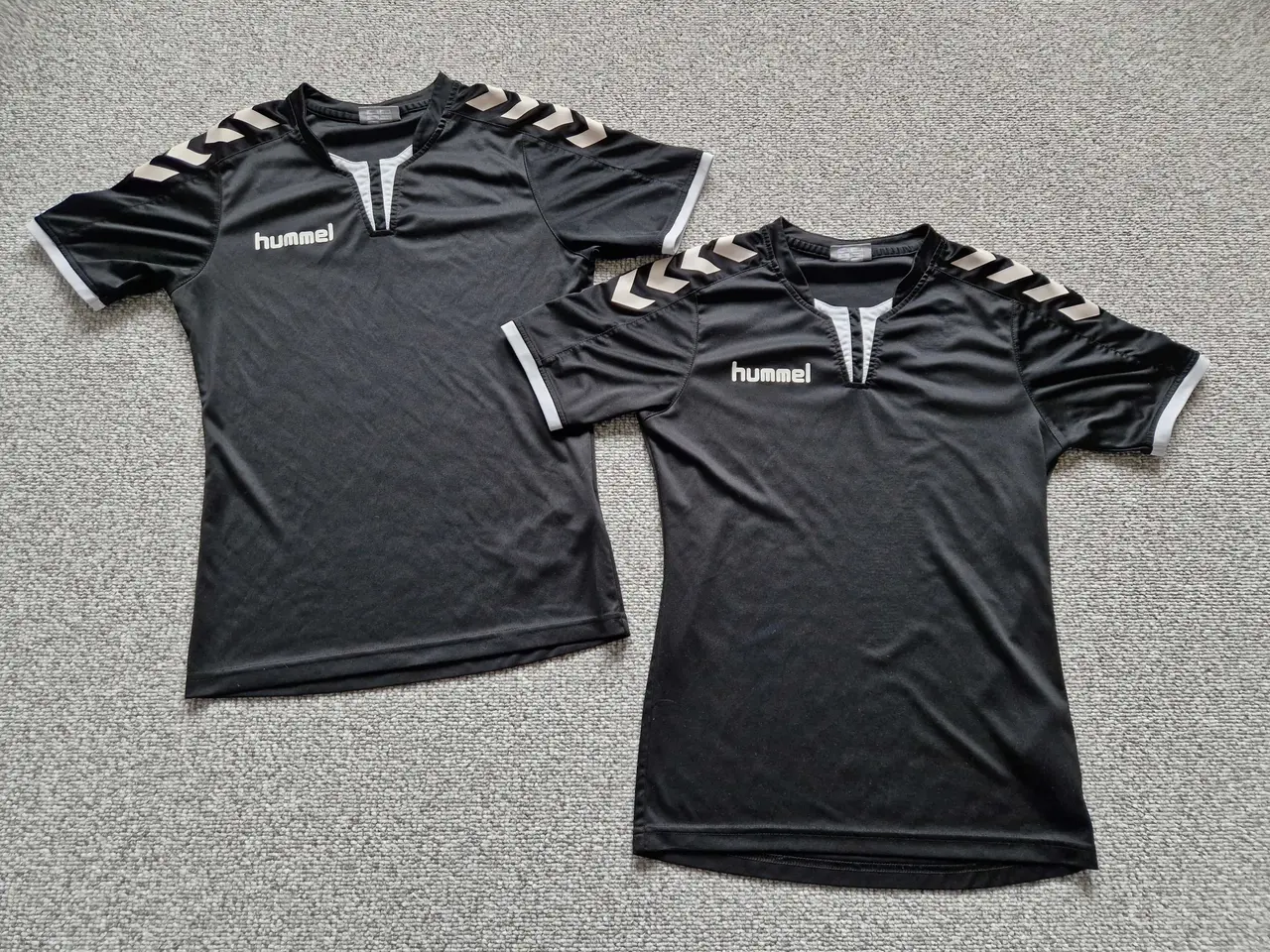 Billede 1 - Hummel T-shirt str 140-152 