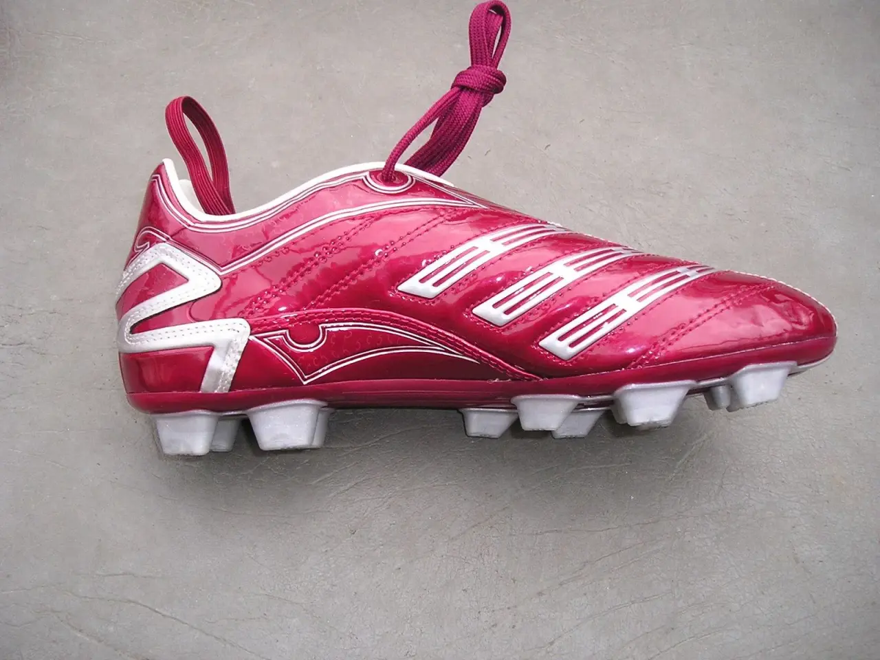 Billede 2 - Adidas nye fodboldstøvler str. 33
