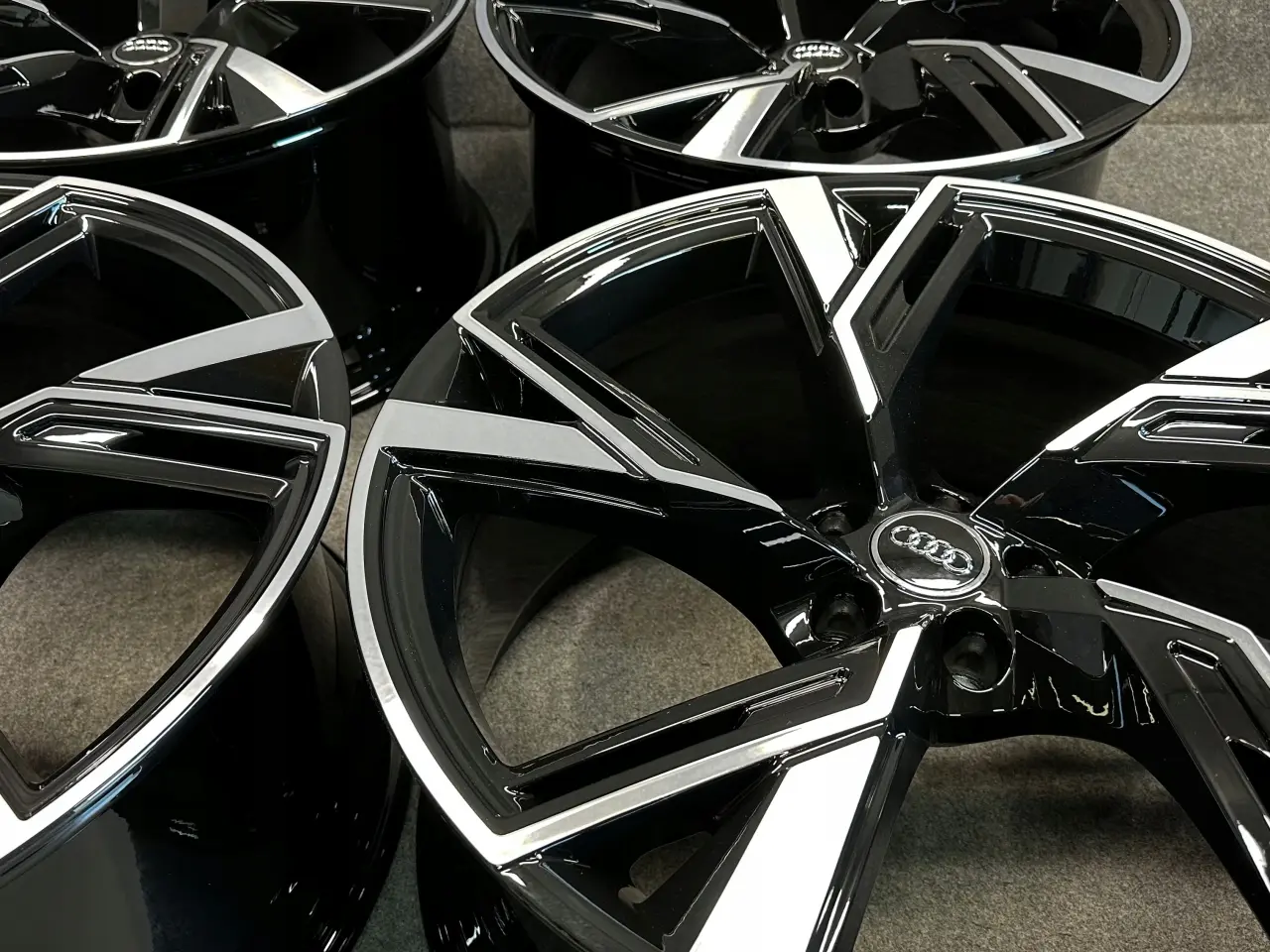 Billede 7 - ALUFÆLGE AUDI RS 6 4K0 22"