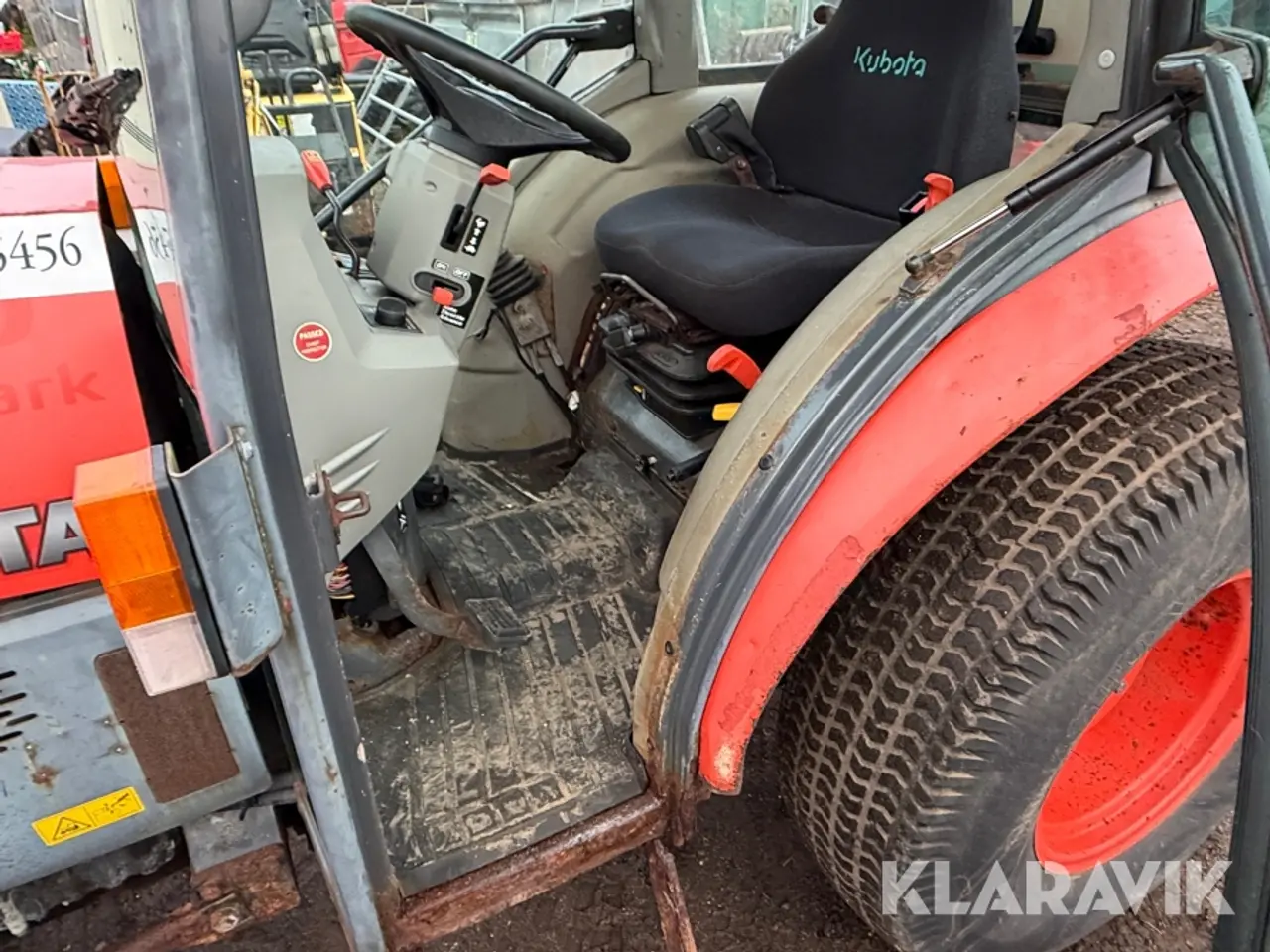 Billede 11 - Traktor Kubota L4240 med kost