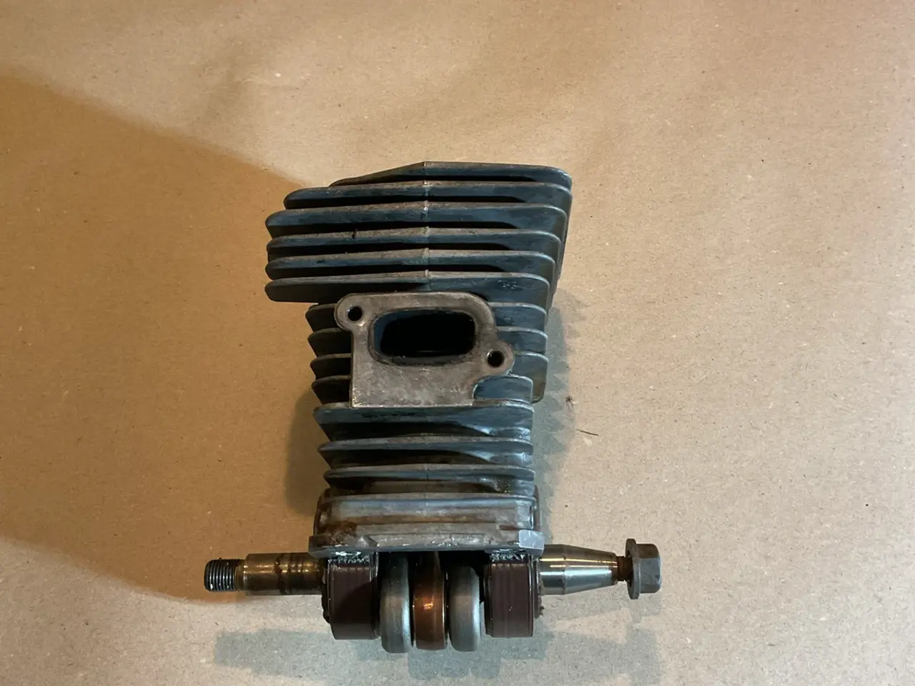 Billede 1 - Husqvarna 340 cylinder ( original )