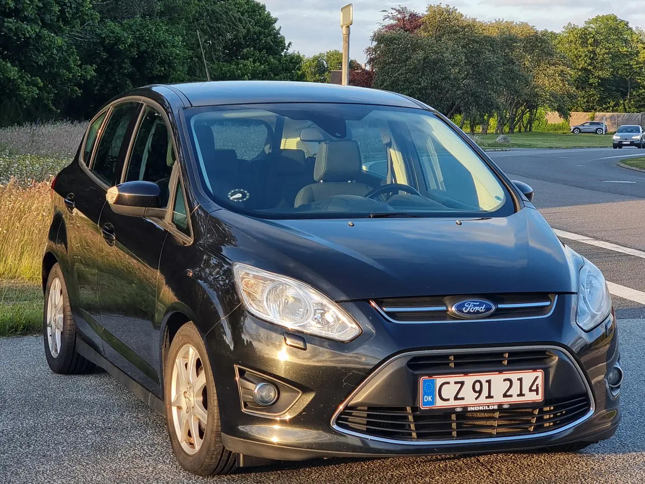 Billede 1 - Ny serviceret Ford C-Max m helt nye sommerdæk