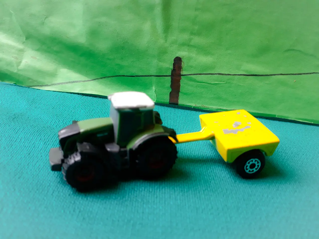 Billede 4 - Traktor og Dyr