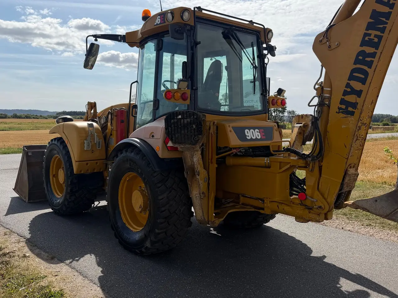 Billede 7 - Hydrema 906E Flot brugt rendegraver med Engcon rotortilt, centralsmøring mm