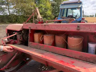 Welger AP 61 presser + vogn