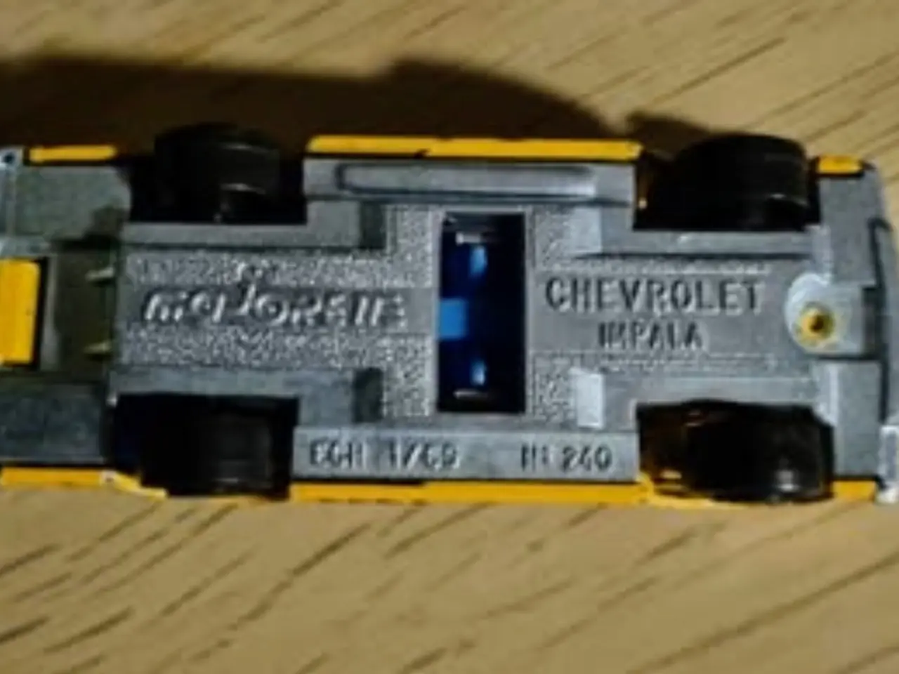 Billede 10 - Vintage Majorette Chevrolet Impala gul Taxa