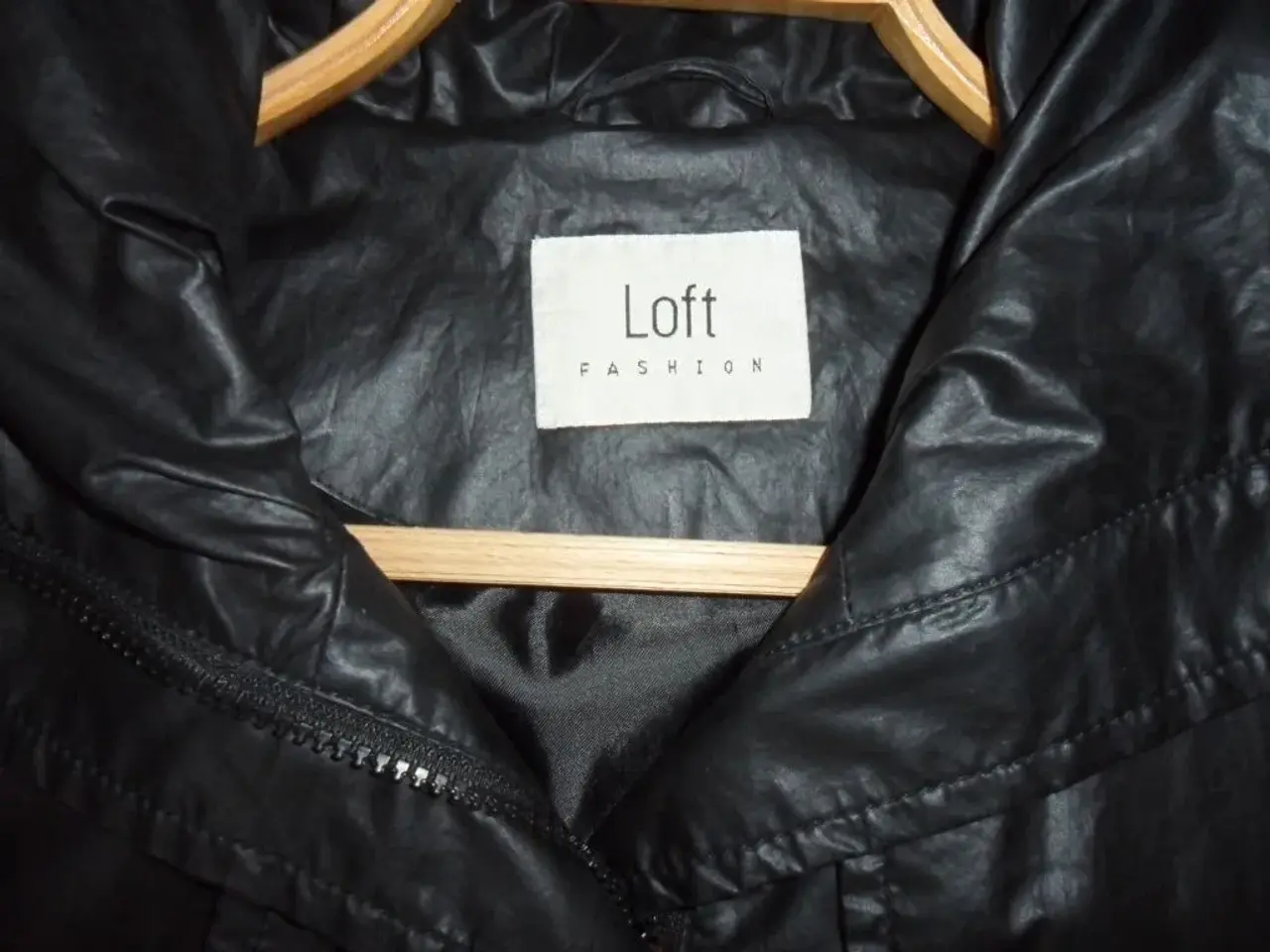 Billede 3 - Loft Regnjakke i sort str. 40
