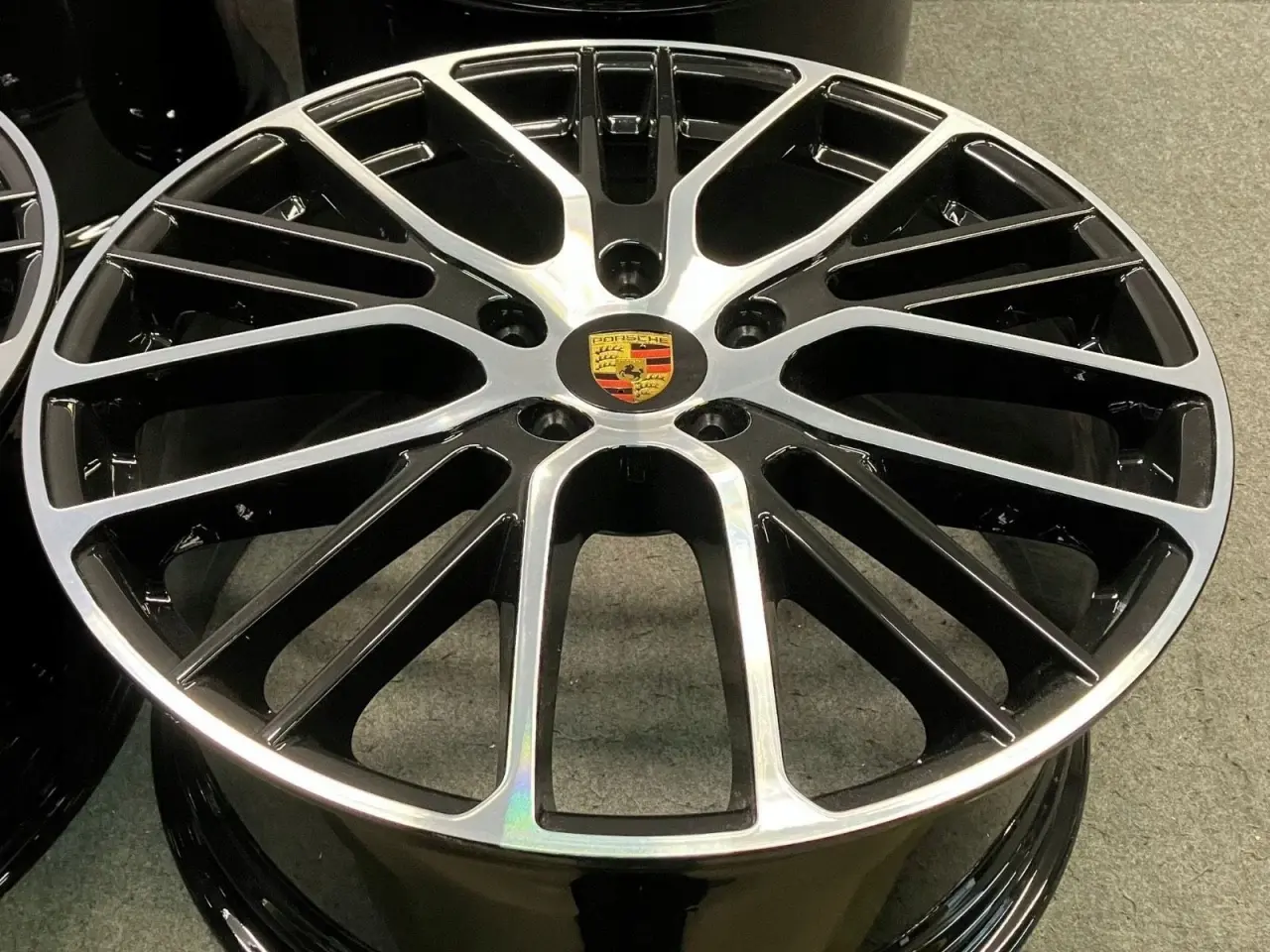 Billede 5 - ALUFÆLGE PORSCHE PANAMERA 971 GTS 21"
