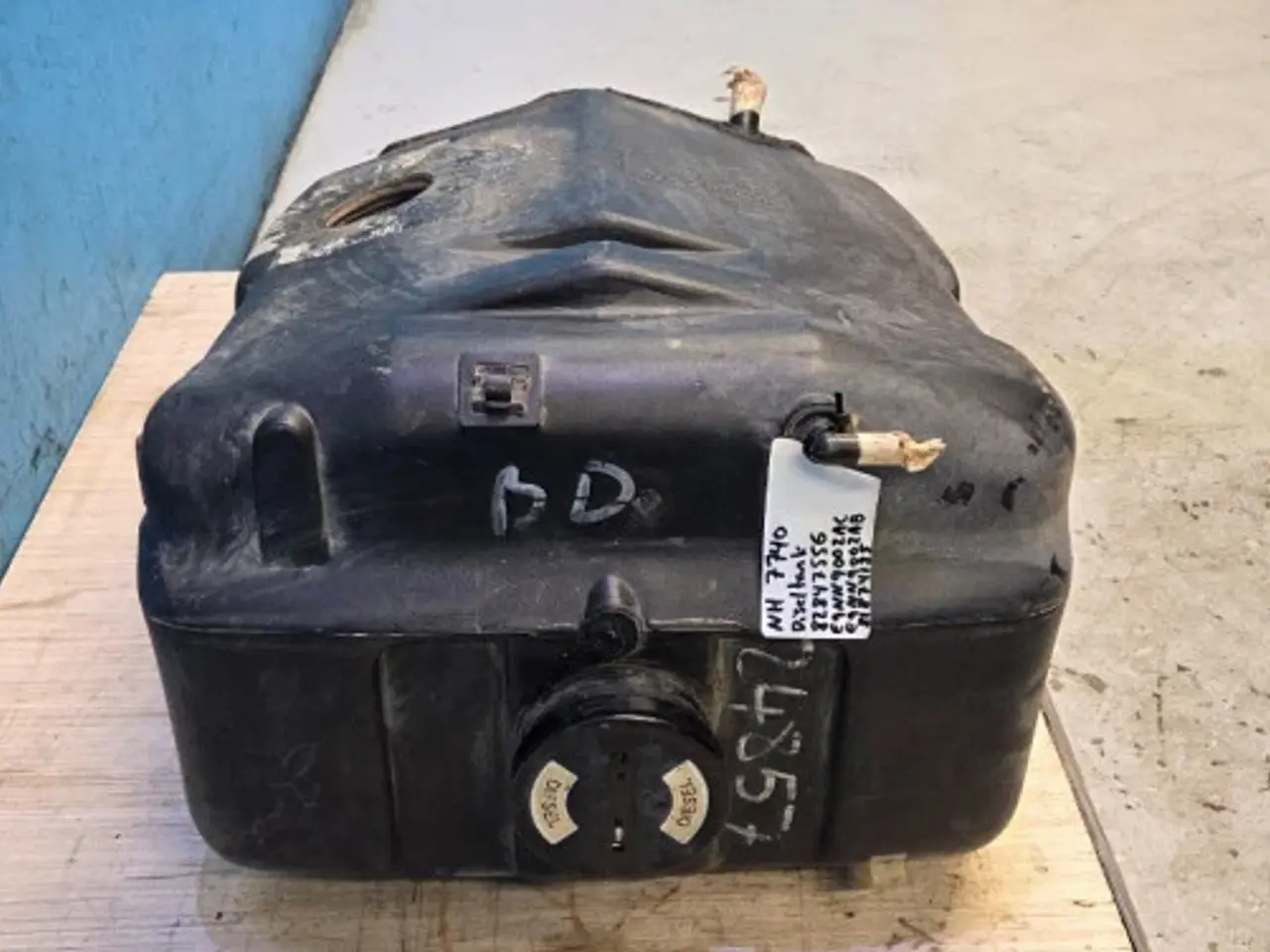 Billede 4 - New Holland 7740 Dieseltank 82847556