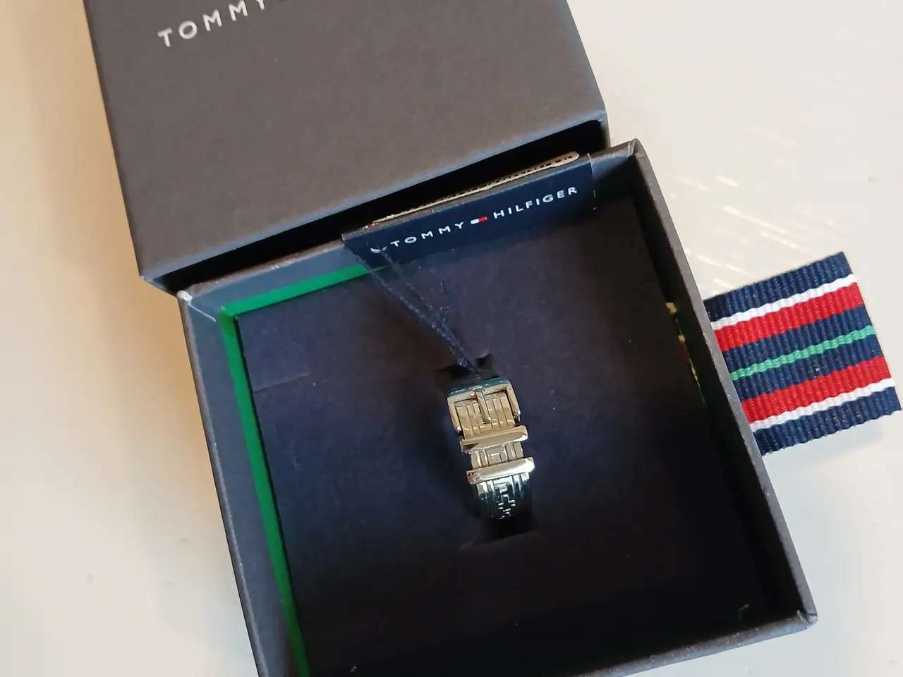 Billede 2 - Tommy Hilfiger finger ring   (044)