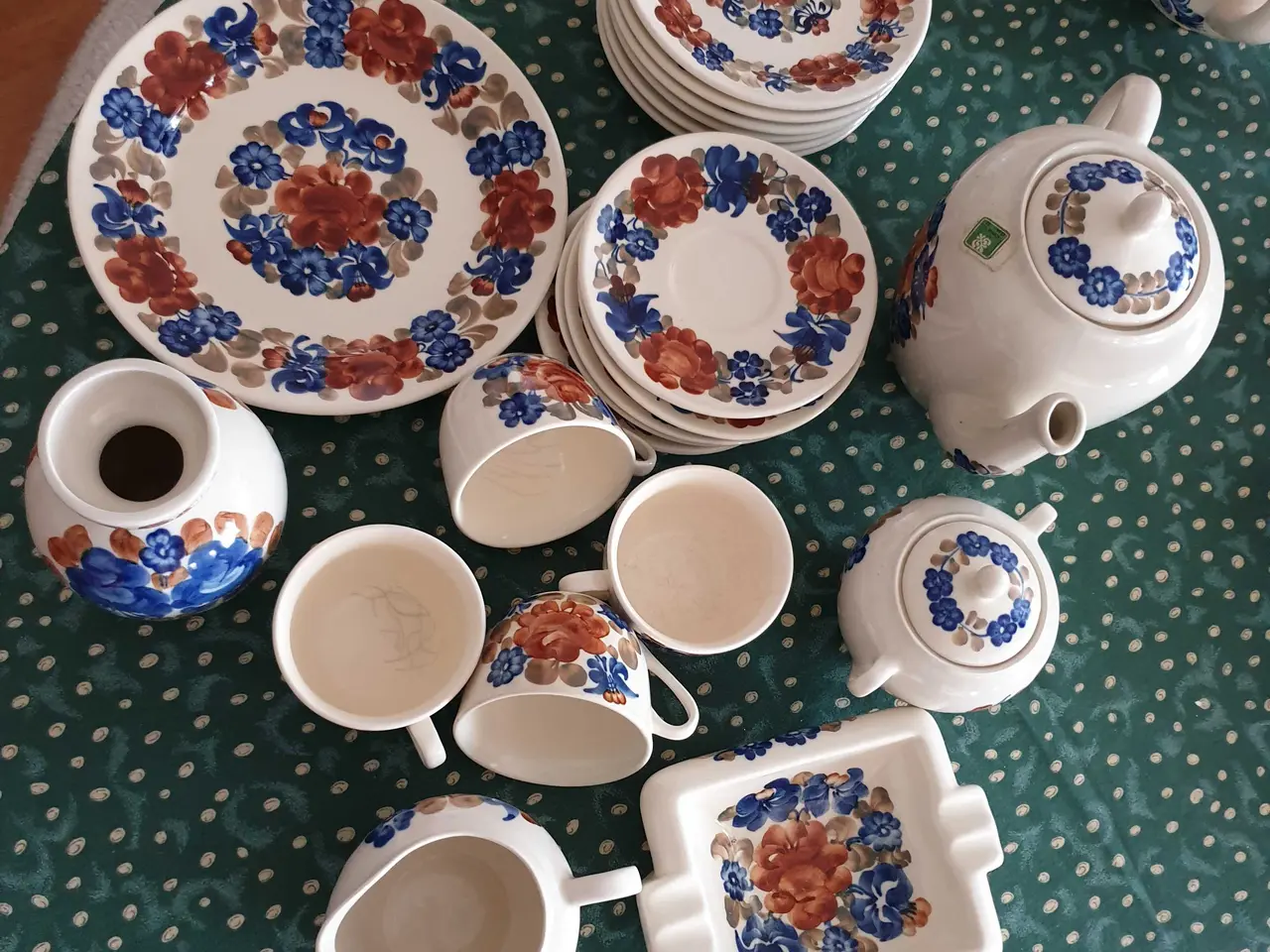 Billede 2 - Te kaffe sæt og tallerkner - håndmalet 
